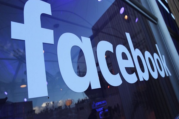 Facebook creates unit for financial services