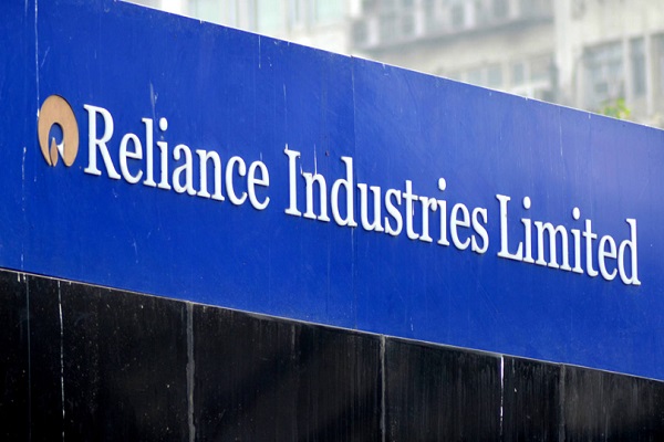 RIL offers 40 pc stakes to Amazon in Reliance Retail